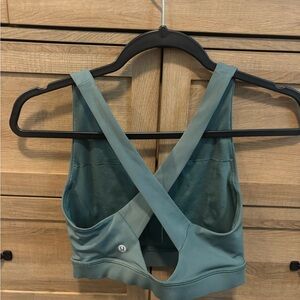 Lululemon Envital Bra Medium Support D/DD Cup Size 4